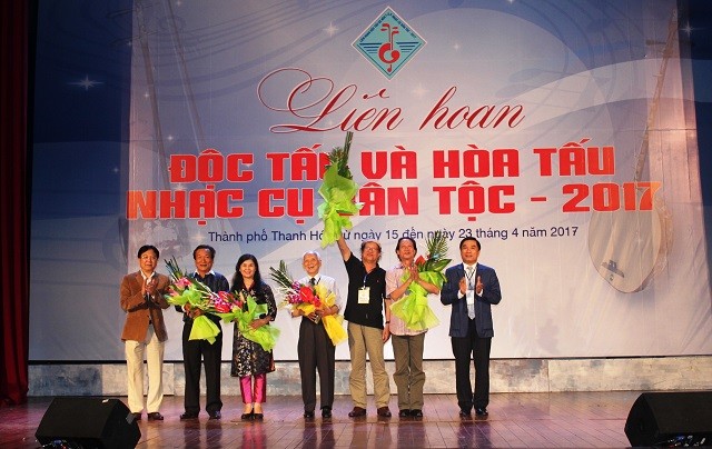 Bế mạc Liên hoan Độc tấu và Hòa tấu nhạc cụ dân tộc 2017  - ảnh 1