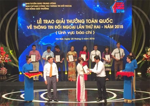 Lễ trao Giải thưởng Toàn quốc về Thông tin Đối ngoại 2016 - ảnh 1