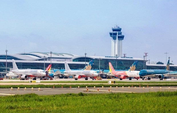 Int’l air routes to 20 countries, territories reopened - ảnh 1