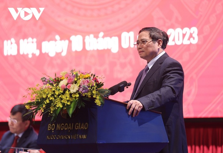 PM underlines 2023 tasks for diplomatic sector - ảnh 1