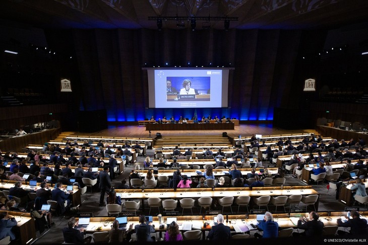 Vietnam attends 216th session of UNESCO Executive Board - ảnh 1