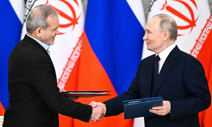 Russia, Iran ink comprehensive strategic partnership agreement  - ảnh 1