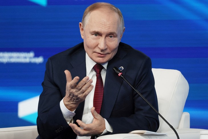 Putin says multipolar world undergoing unpredictable changes - ảnh 1