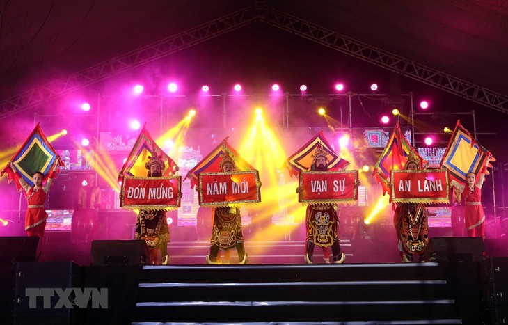 Художественная программа по случаю нового  2021 года - ảnh 1