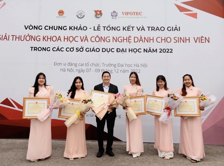 От страсти к рису до темы научного исследования «Рис быстрого приготовления» - ảnh 1