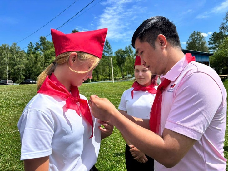 Лагерь «Алые паруса» в Иркутской области – место встречи пионеров из Вьетнама и России - ảnh 4