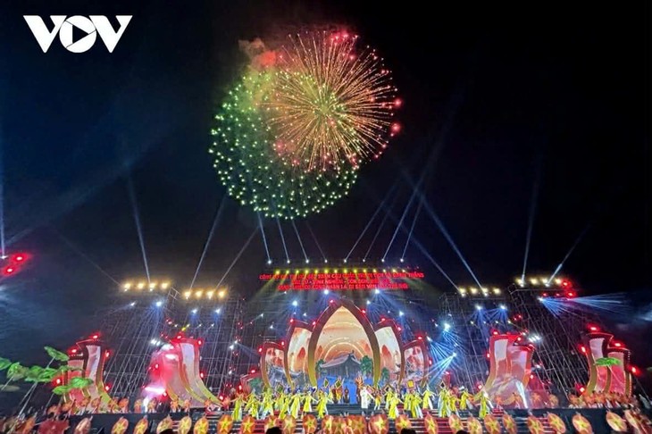 В конце года провинция Куангнинь организует серию культурных мероприятий - ảnh 1