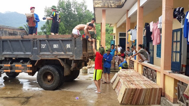 Du học Việt tại Nga xây công trình, tu bổ trường học ở bản Rào Con, Quảng Bình - ảnh 2