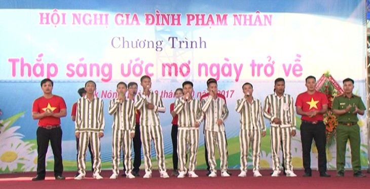 Giao lưu với chủ đề “Thắp sáng ước mơ ngày trở về”  - ảnh 1