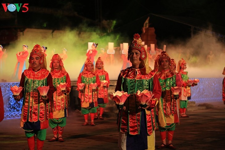 Khách đến Huế tăng cao trong những ngày diễn ra Festival Huế 2018 - ảnh 1