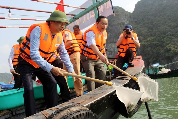 Bắt đầu từ 1/10, cấm khai thác thủy hải sản tại khu vực Di sản Thiên nhiên thế giới vịnh Hạ Long - ảnh 1