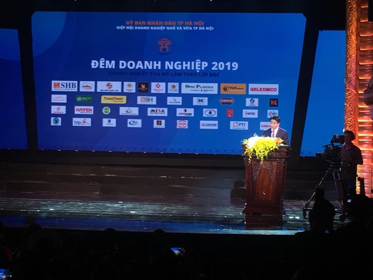 Vinh danh gần 200 doanh nghiệp Thủ đô tại Đêm Doanh nghiệp 2019 - ảnh 1