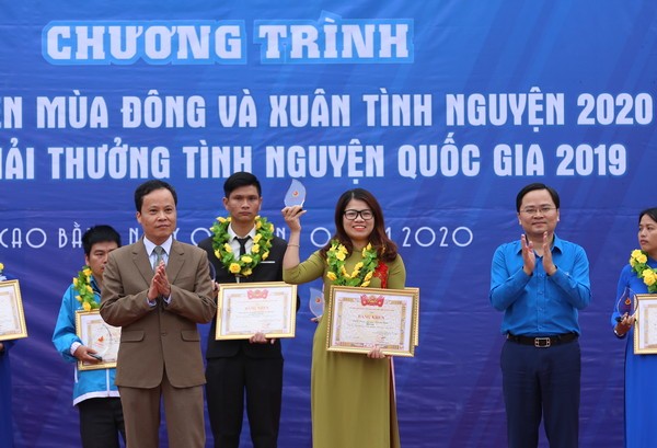 20 tập thể, cá nhân nhận Giải thưởng Tình nguyện Quốc gia năm 2019 - ảnh 1