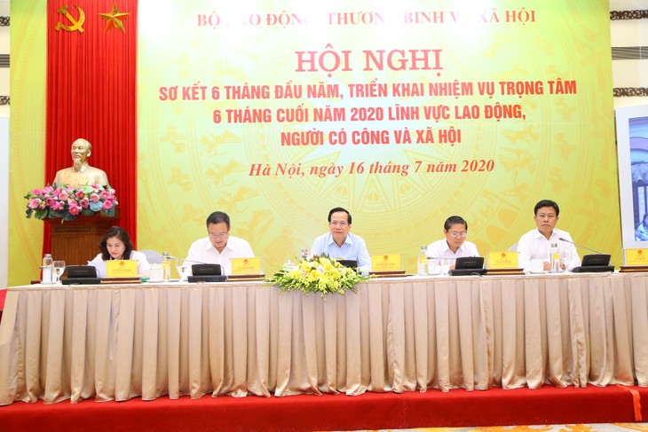 Nỗ lực cao nhất để duy trì thị trường lao động - ảnh 1