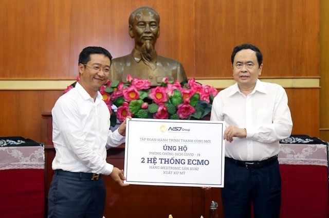 Trên 2.200 tỷ đồng ủng hộ phòng chống dịch COVID-19 - ảnh 1