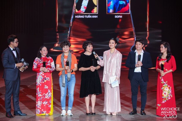 Đêm Gala vinh danh và trao giải WeChoice Awards 2020: Ngành y tế được cộng đồng vinh danh - ảnh 1