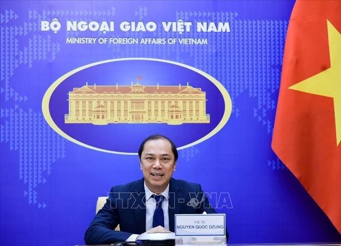 Thứ trưởng Ngoại giao Nguyễn Quốc Dũng hội đàm với Quốc vụ khanh Bộ Ngoại giao Đức - ảnh 1