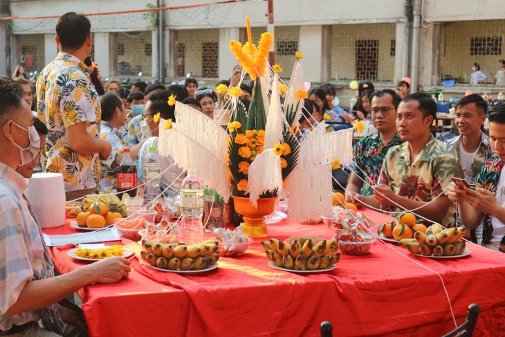 Đặc sắc Bunpimay Lào giữa lòng Hà Nội    - ảnh 1