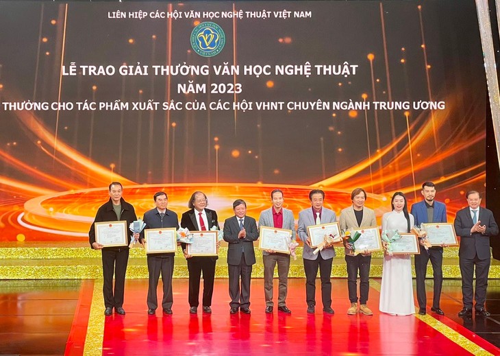 69 tác phẩm được trao Giải thưởng Văn học nghệ thuật năm 2023 - ảnh 1