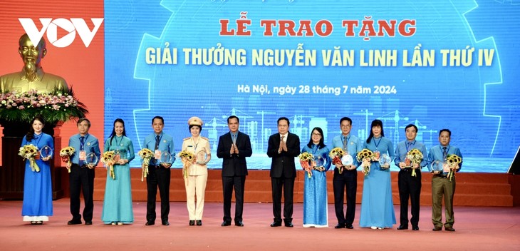 Lễ trao tặng “Giải thưởng Nguyễn Văn Linh” lần thứ IV - ảnh 2