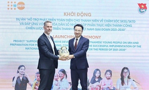 Trưởng UNFPA tại Việt Nam Matt Jackson: Kiểm soát rủi ro để tự bảo vệ mình trên không gian mạng - ảnh 5