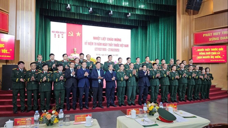 Thủ tướng Phạm Minh Chính thăm Học viện Quân y nhân dịp kỷ niệm 70 năm Ngày thầy thuốc Việt Nam - ảnh 1