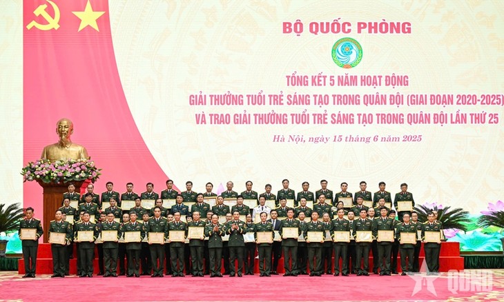 Trao Giải thưởng Tuổi trẻ sáng tạo trong Quân đội lần thứ 25 - ảnh 1