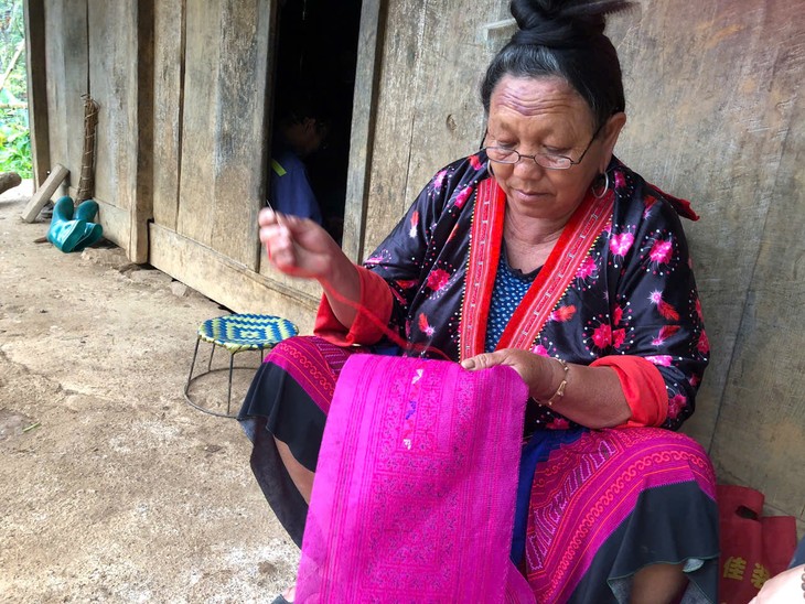 Tủa Chùa - vẻ đẹp hoang sơ và  huyền bí giữa đại ngàn Tây Bắc - ảnh 7