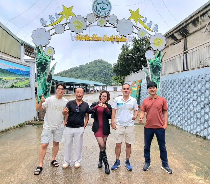 Tủa Chùa - vẻ đẹp hoang sơ và  huyền bí giữa đại ngàn Tây Bắc - ảnh 10