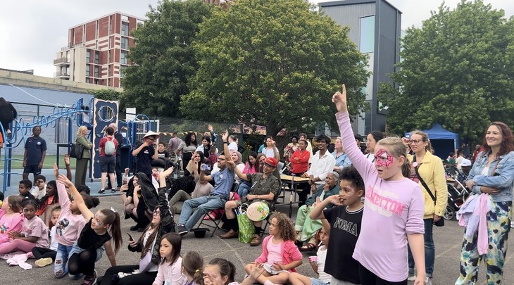 Sắc màu văn hóa Việt Nam lan tỏa tại Lễ hội Happy Street 2025 tại London - ảnh 3