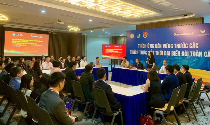 Thứ trưởng Bộ Ngoại giao Lê Thị Thu Hằng gặp gỡ trí thức trẻ Việt Nam toàn cầu - ảnh 2