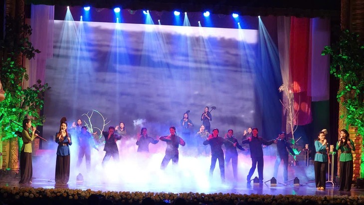 Chương trình nghệ thuật “Lũy đá bất tử” tri ân những người anh hùng - ảnh 3