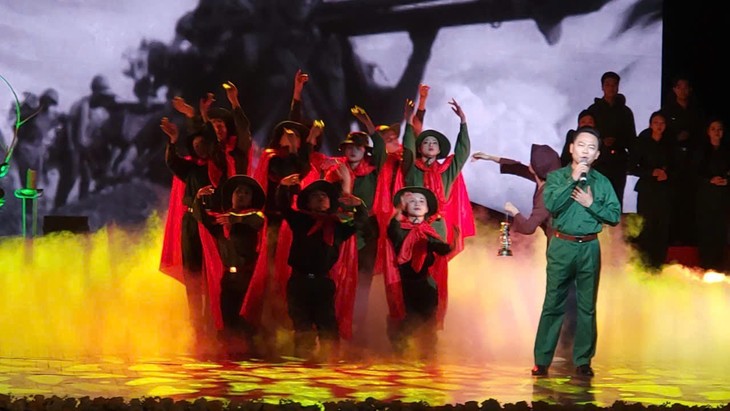 Chương trình nghệ thuật “Lũy đá bất tử” tri ân những người anh hùng - ảnh 1