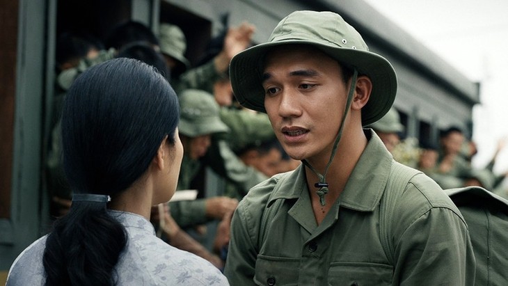 Tăng cường ngoại giao nhân dân qua hoạt động giới thiệu phim “Mưa đỏ” - ảnh 1