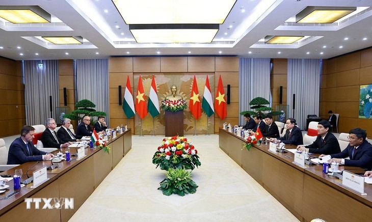 Chủ tịch Quốc hội Trần Thanh Mẫn hội đàm với Chủ tịch Quốc hội Hungary Kover Laszlo - ảnh 2