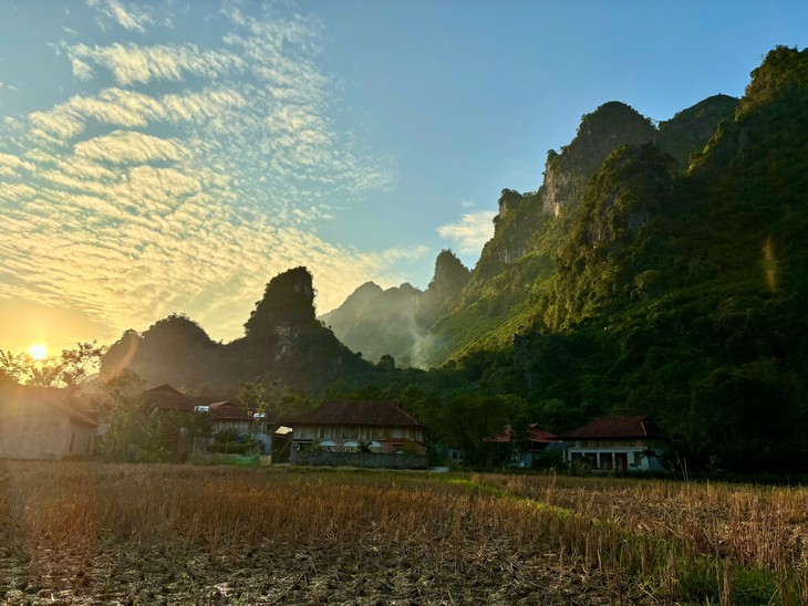 Hữu Liên (Lạng Sơn) - điểm đến yêu thích của những người leo núi thể thao - ảnh 10