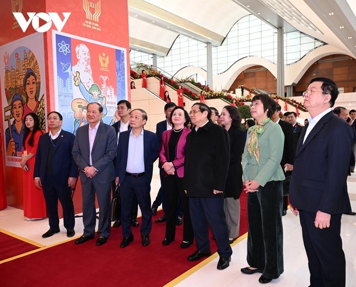 Thủ tướng Phạm Minh Chính kiểm tra công tác chuẩn bị Đại hội Thi đua yêu nước toàn quốc lần thứ XI - ảnh 1