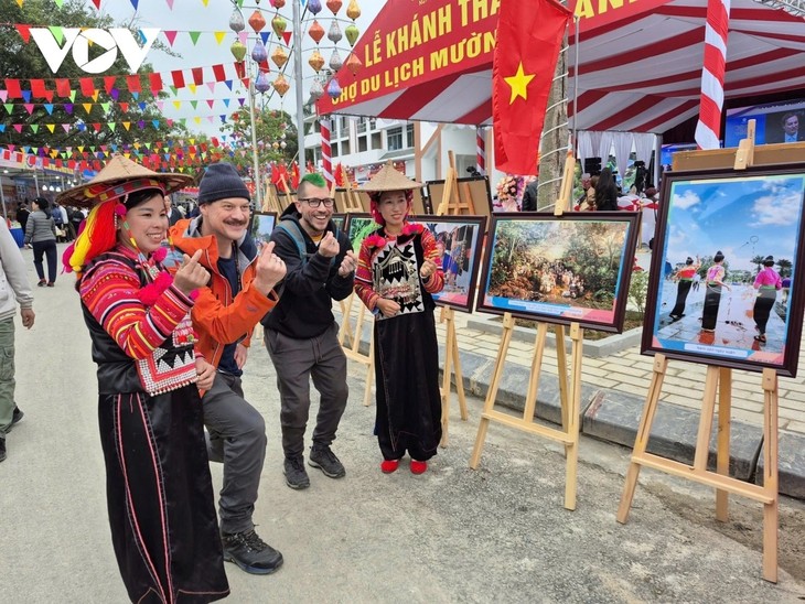 Ném còn -  biểu tượng văn hóa, thắm tình hữu nghị biên cương Việt Nam- Lào- Trung Quốc - ảnh 8