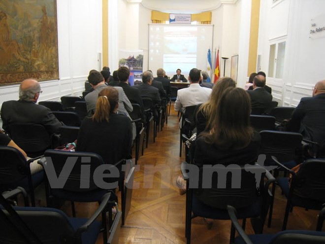 В Аргентине прошла беседа, посвященная международной экономической интеграции Вьетнама  - ảnh 1