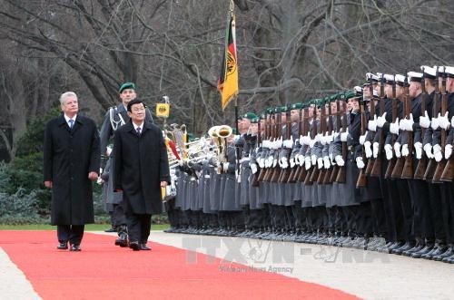 Визит президента СРВ в ФРГ имеет важное значение для развития вьетнамо-германских отношений - ảnh 1