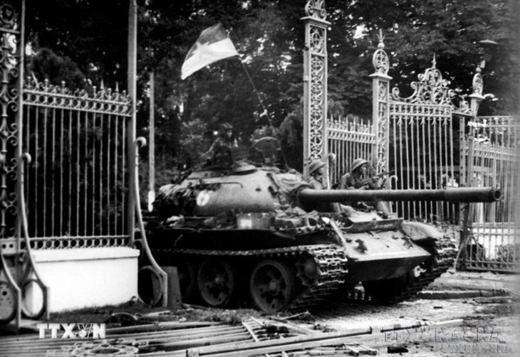 Великая победа весной 1975 года – историческая победа вьетнамского народа  - ảnh 1