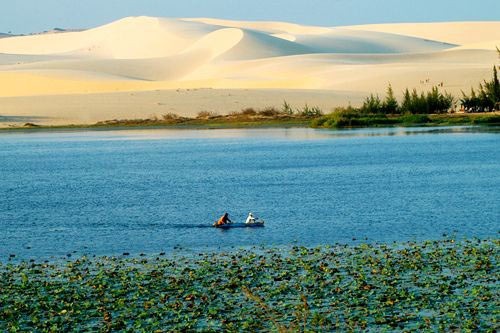 ទស្សនាទួលភ្នំខ្សាច់ Bay នៅ Mui Ne - ảnh 3