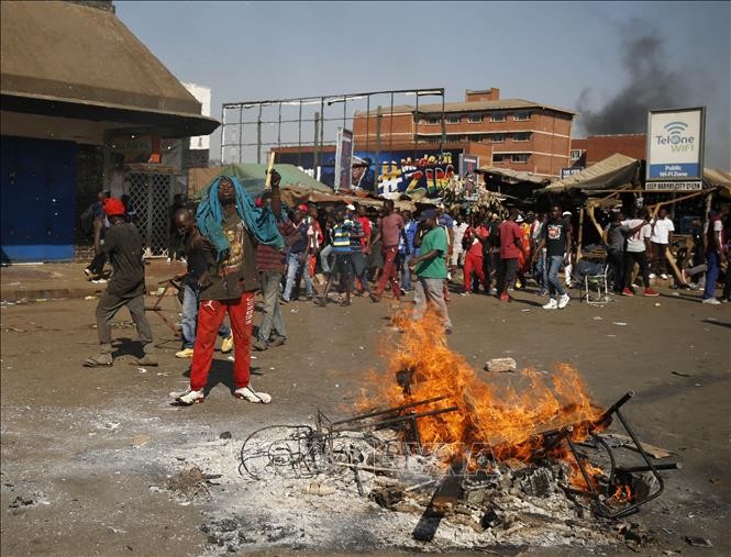 បាតុកម្មធំនៅ Zimbabwe ដើម្បីប្រឆាំងជំទាស់នឹងរដ្ឋាភិបាល - ảnh 1