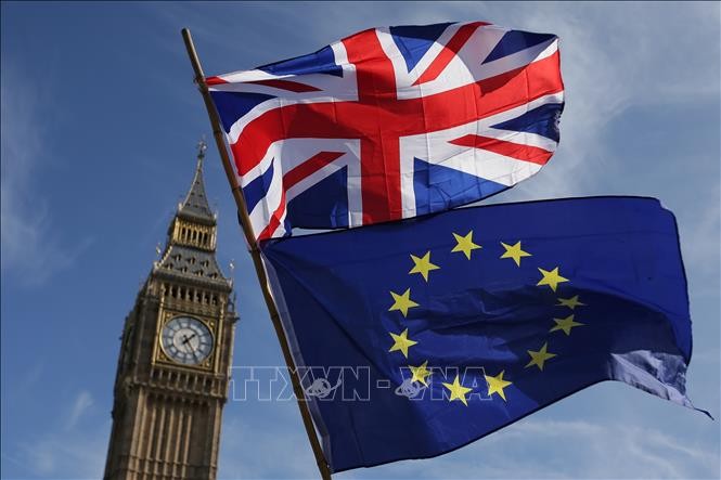 បញ្ហា Brexit៖ ចក្រភពអង់គ្លេសនិងសហភាពអឺរ៉ុបចង់ឲ្យកិច្ចព្រមព្រៀងពាណិជ្ជកម្មមានប្រសិទ្ធិភាពទាន់ពេលវេលា - ảnh 1