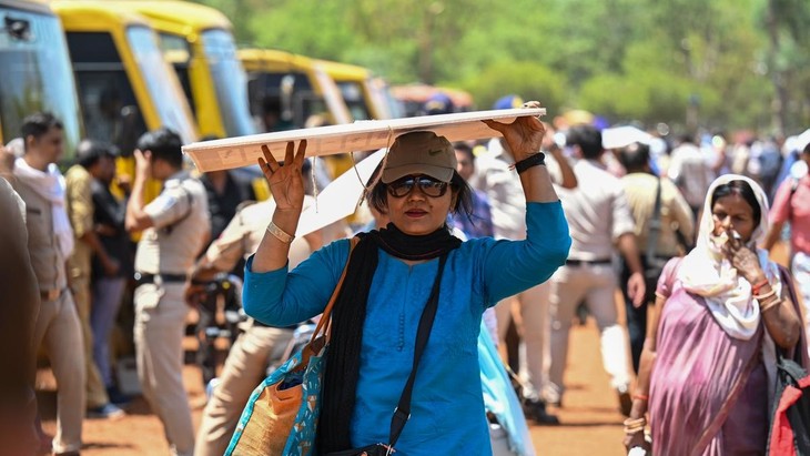 ថ្ងៃនេះប្រព្រឹត្តទៅការបោះឆ្នោតជុំទី ៣ នៃការបោះឆ្នោតសភាជាន់ទាបឥណ្ឌាឆ្នាំ ២០២៤ - ảnh 1