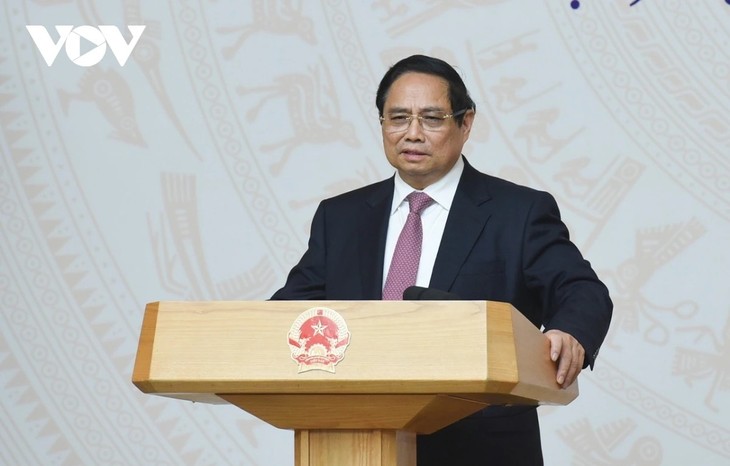 នាយករដ្ឋមន្ត្រីលោក ហ្វាម មិញ ជិញ៖ ឱកាសសម្រាប់រៀបចំរចនាសម្ព័ន្ធសេដ្ឋកិច្ចឡើងវិញ ឱកាសសម្រាប់ការស្ទុះឈានទៅមុខ - ảnh 2