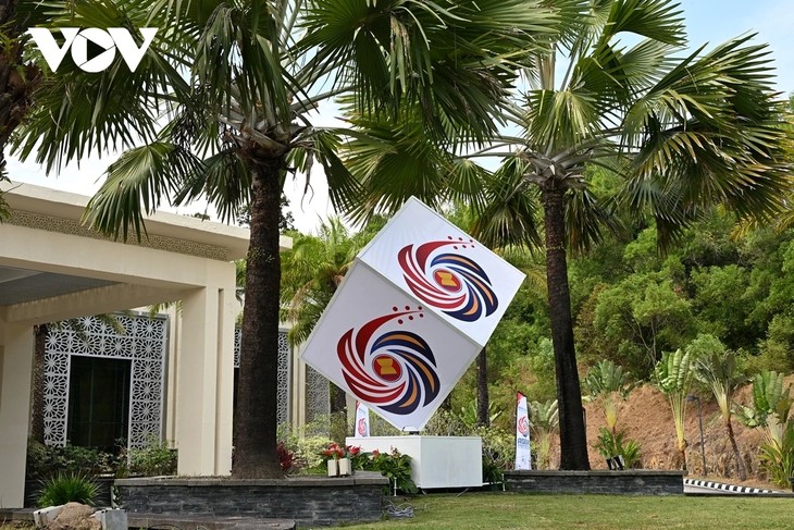 គោលនយោបាយពន្ធគយរបស់សហរដ្ឋអាមេរិក៖ អាស៊ានស្វែងរកការសន្ទនា មិនមែនជាការសងសឹកទេ - ảnh 1