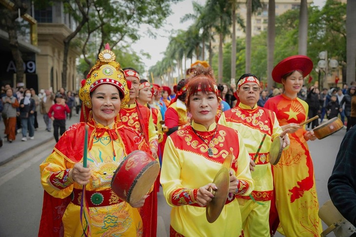 សិប្បការិនីង្វៀន ធី មិញ តឹម - អ្នករក្សាចង្វាក់ស្គរក្នុងពិធីបុណ្យ - ảnh 2