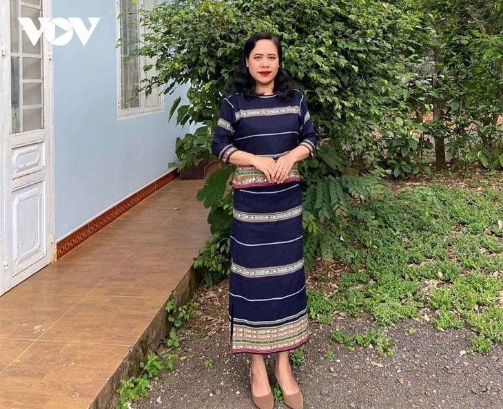 នំពោតចំហុយ - ម្ហូបបែបបុរាណរបស់ជនជាតិ K'Ho នៅខេត្ត Lam Dong - ảnh 3