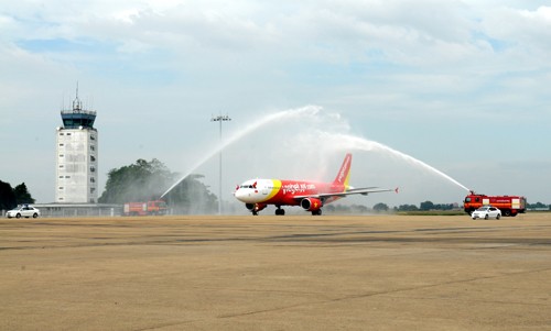 Khai trương tuyến bay thành phố HCM - Hà Nội của hãng hàng không Vietjet Air - ảnh 1